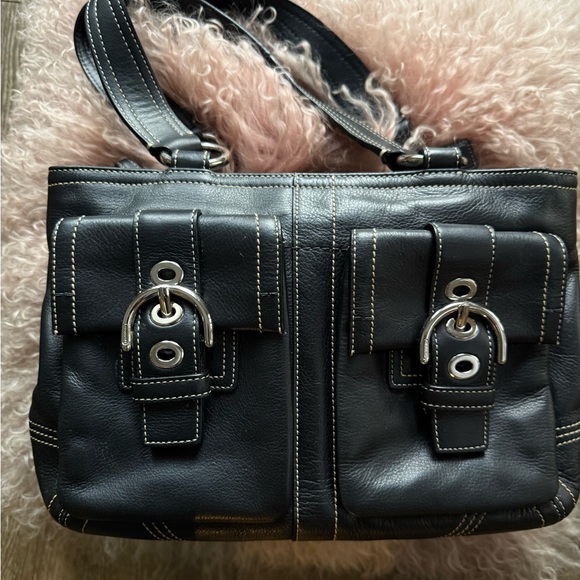 Coach SoHo  Black Leather Handbag - F08A09 - Picture 2 of 6